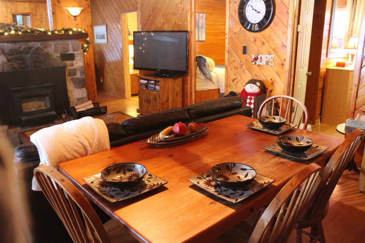 Lakefront Hope Lodge Miller Lake Esterno foto