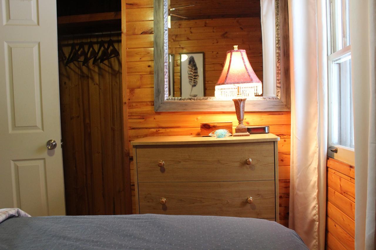 Lakefront Hope Lodge Miller Lake Esterno foto