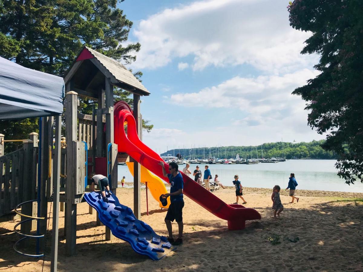 Lakefront Hope Lodge Miller Lake Esterno foto