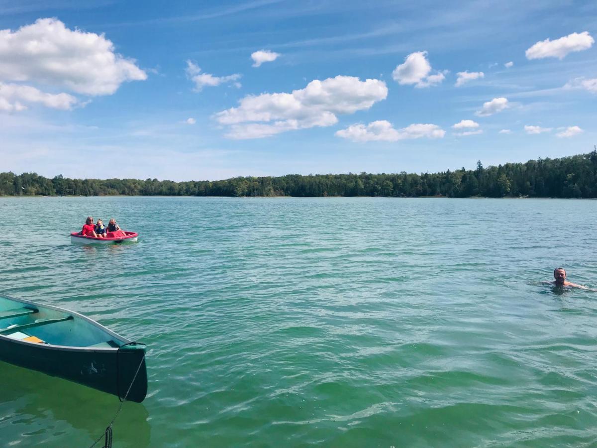 Lakefront Hope Lodge Miller Lake Esterno foto